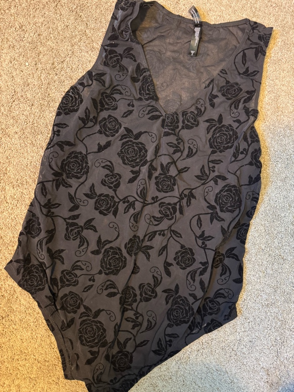 Torrid Size 2 Rose Velvet Embossed Body Suit